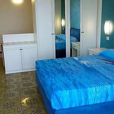 Acquamarina 4* Масса-Лубренсе